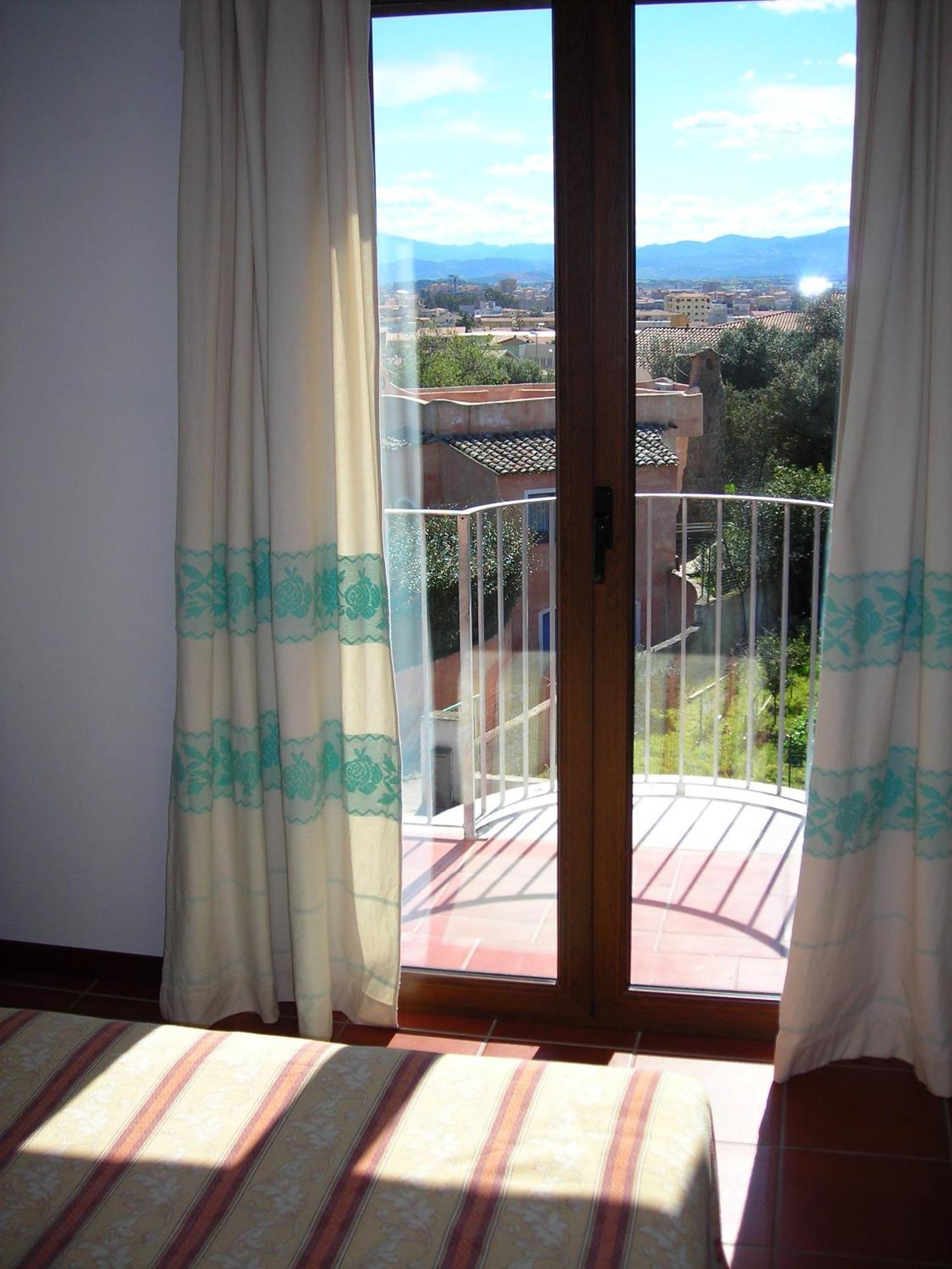Bed & Breakfast Dessole Ольбия Экстерьер фото